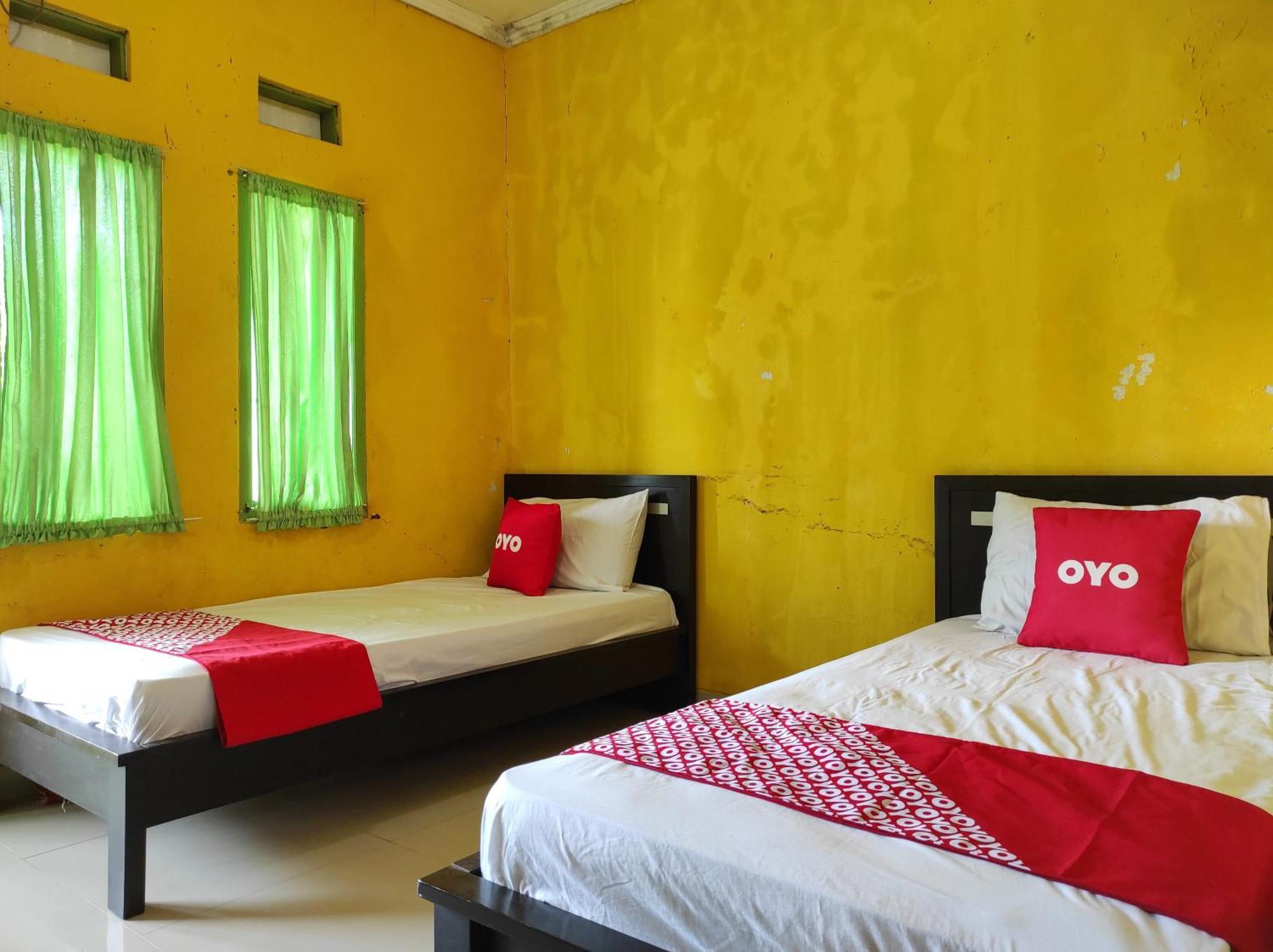 Oyo 90333 Wisma Tenang Jaya Syariah Majalengka Εξωτερικό φωτογραφία